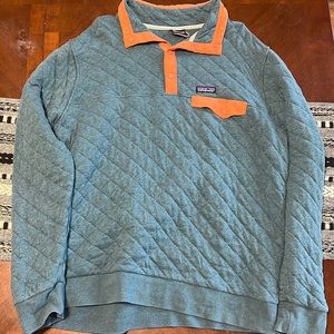 Men’s Patagonia sweatshirt. Size large. Hardly worn.